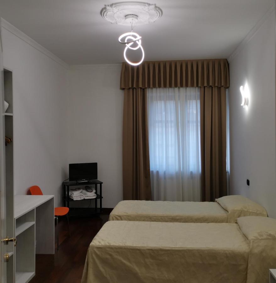 Guesthouse Central Station Group - Via Sammartini 15 Милан Экстерьер фото